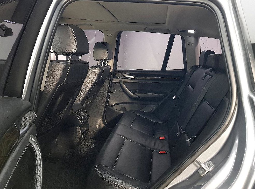 BMW X3 xDrive 30d 하이 사진 9