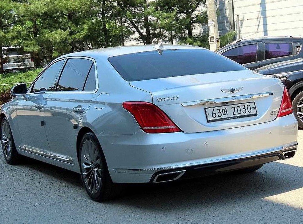 제네시스 EQ900 3.3 T-GDI AWD 사진 3