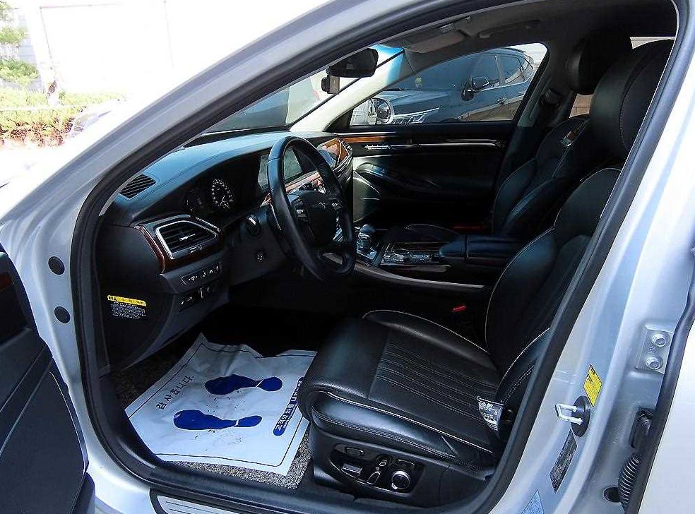제네시스 EQ900 3.3 T-GDI AWD 사진 5