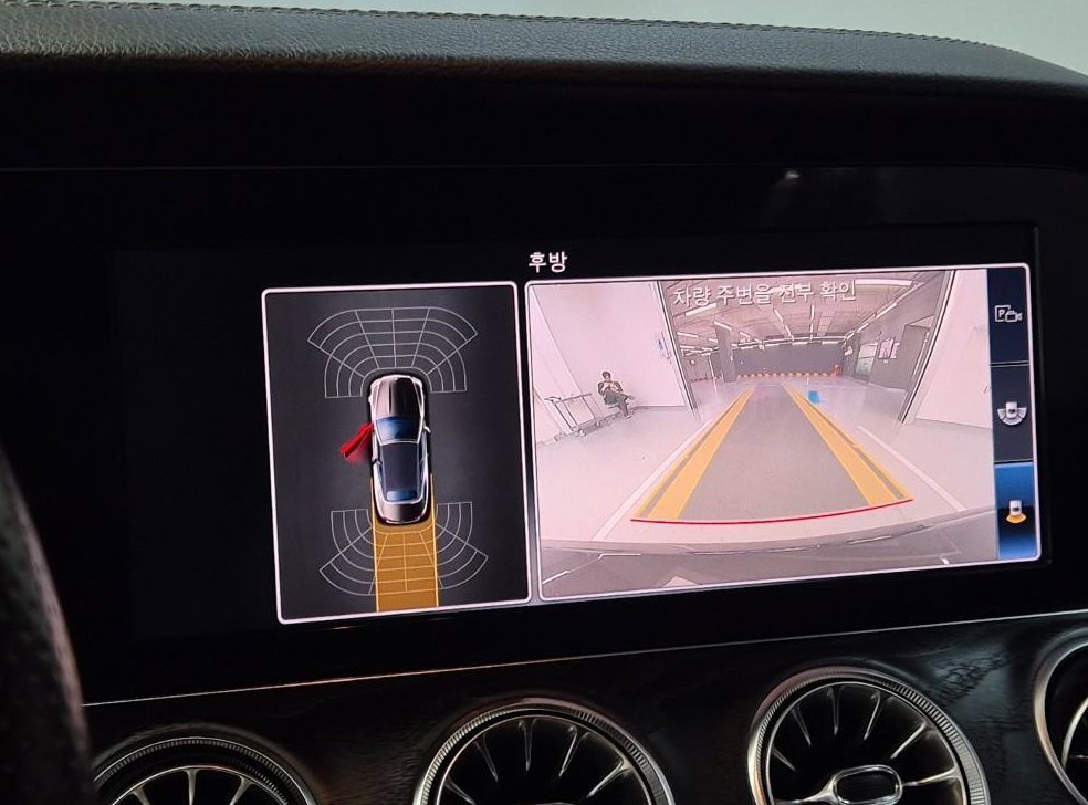 벤츠 E 클래스 E220d 카브리올레 사진 15