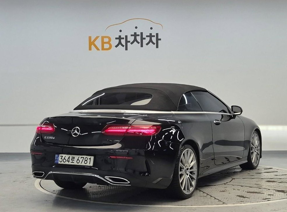 벤츠 E 클래스 E220d 카브리올레 사진 3