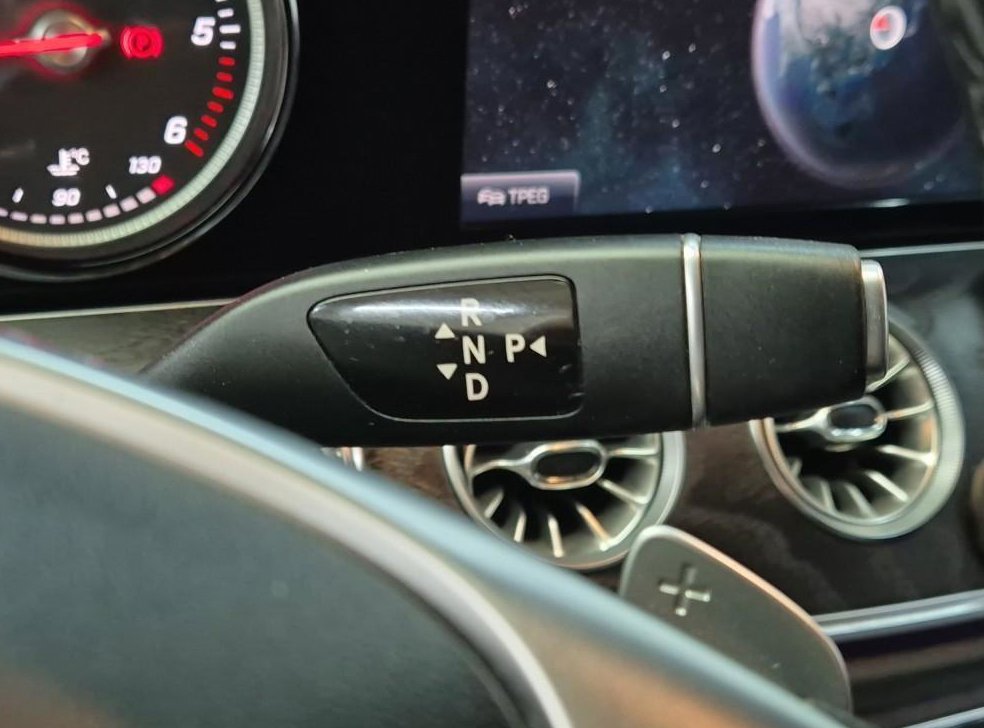 벤츠 E 클래스 E220d 카브리올레 사진 8