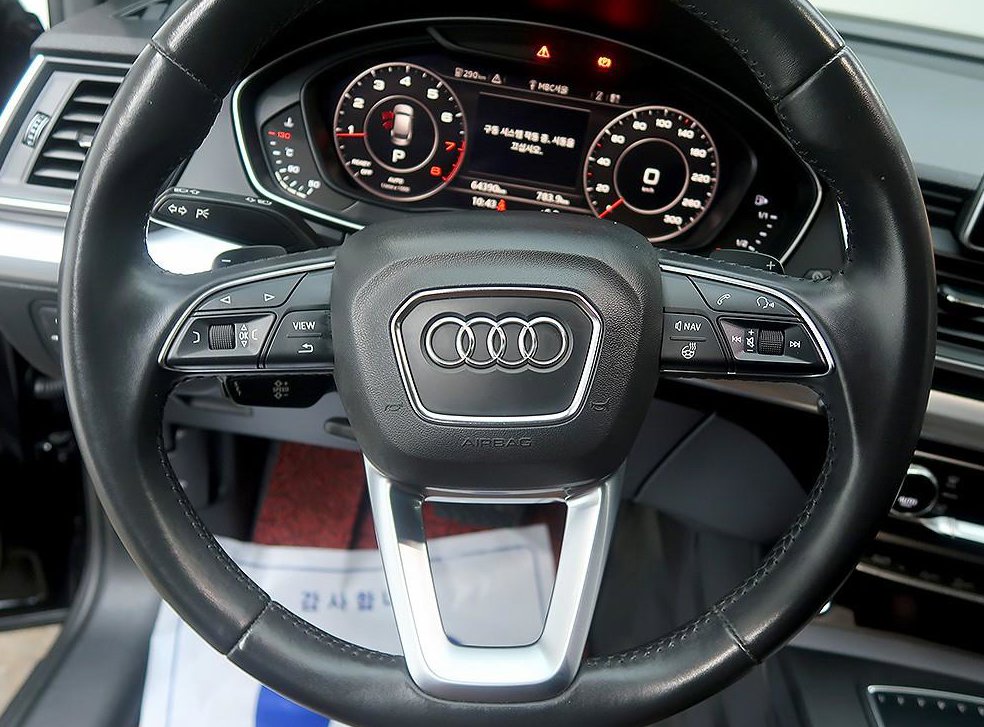 아우디 Q5 45 TFSI 콰트로 사진 15