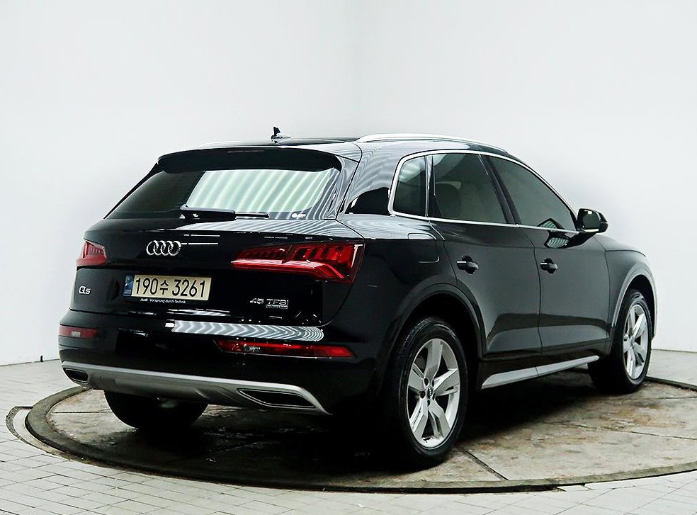 아우디 Q5 45 TFSI 콰트로 사진 4