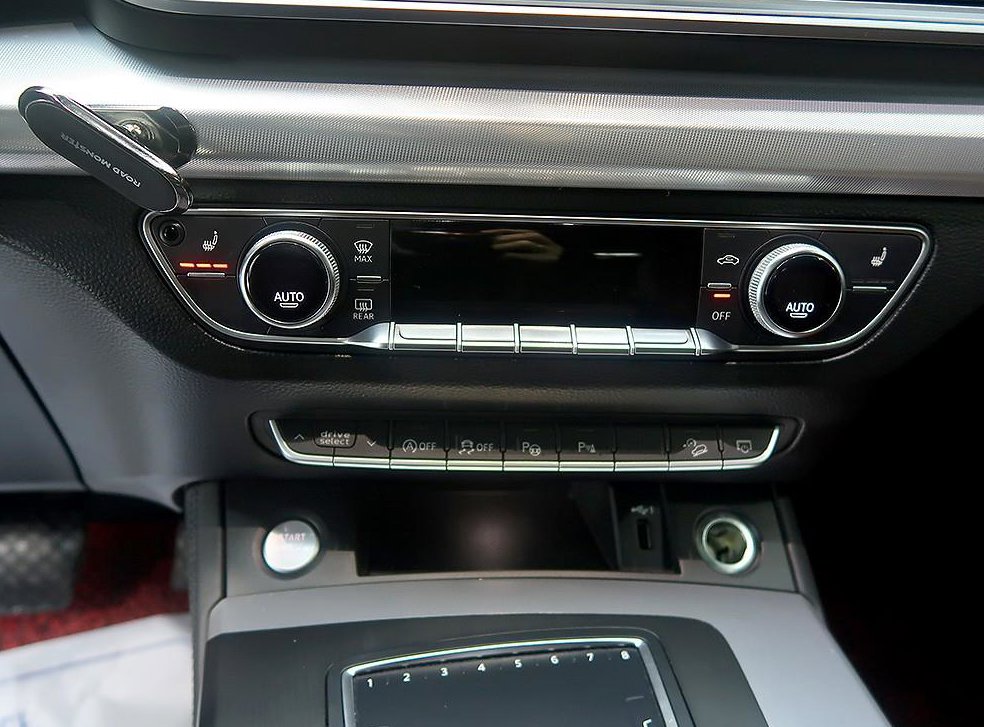 아우디 Q5 45 TFSI 콰트로 사진 9