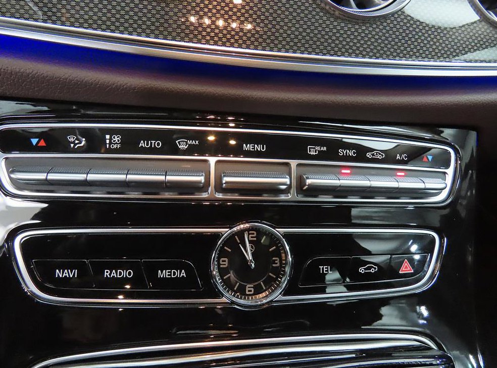 벤츠 CLS 클래스 CLS 300d AMG Line 사진 12