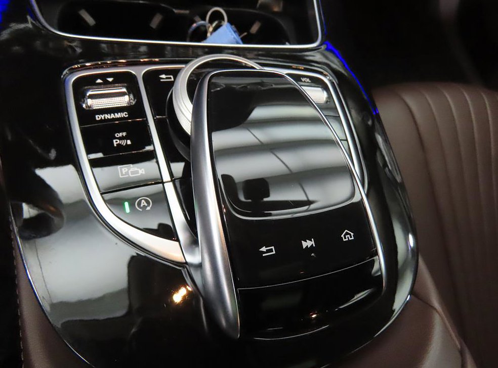 벤츠 CLS 클래스 CLS 300d AMG Line 사진 13