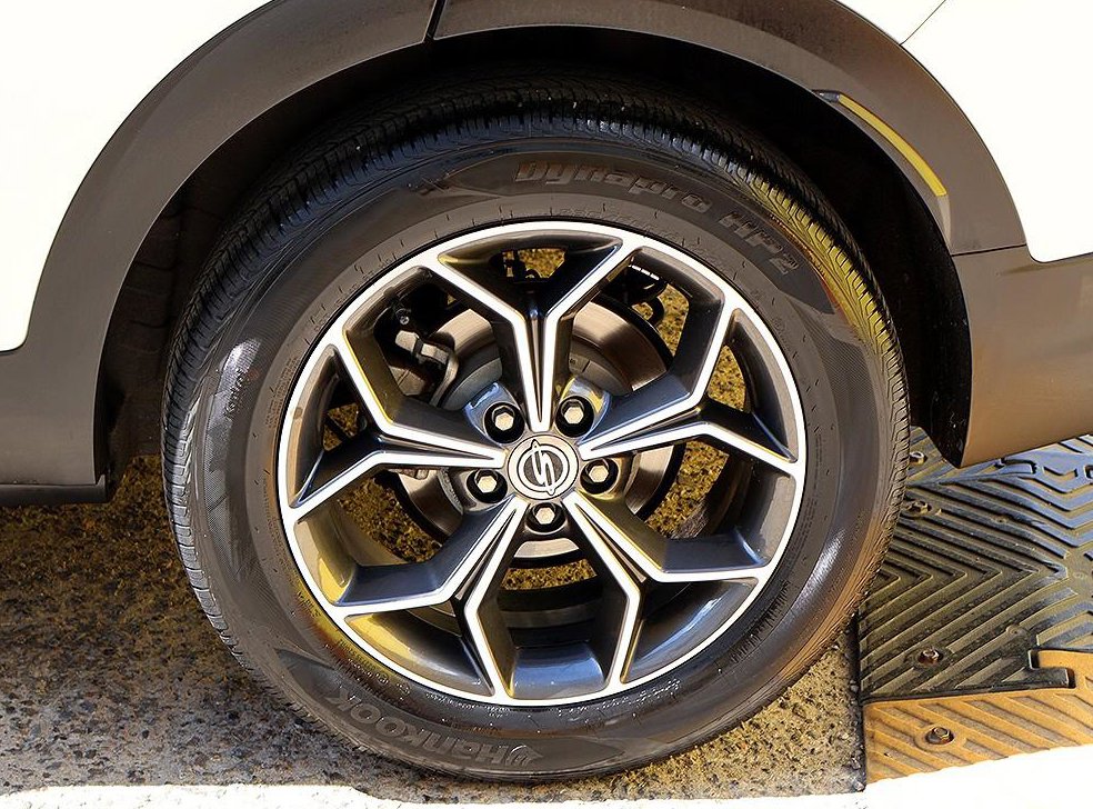 KG모빌리티(쌍용)  코란도 2WD 가솔린 1.5 C5 플러스 사진 18