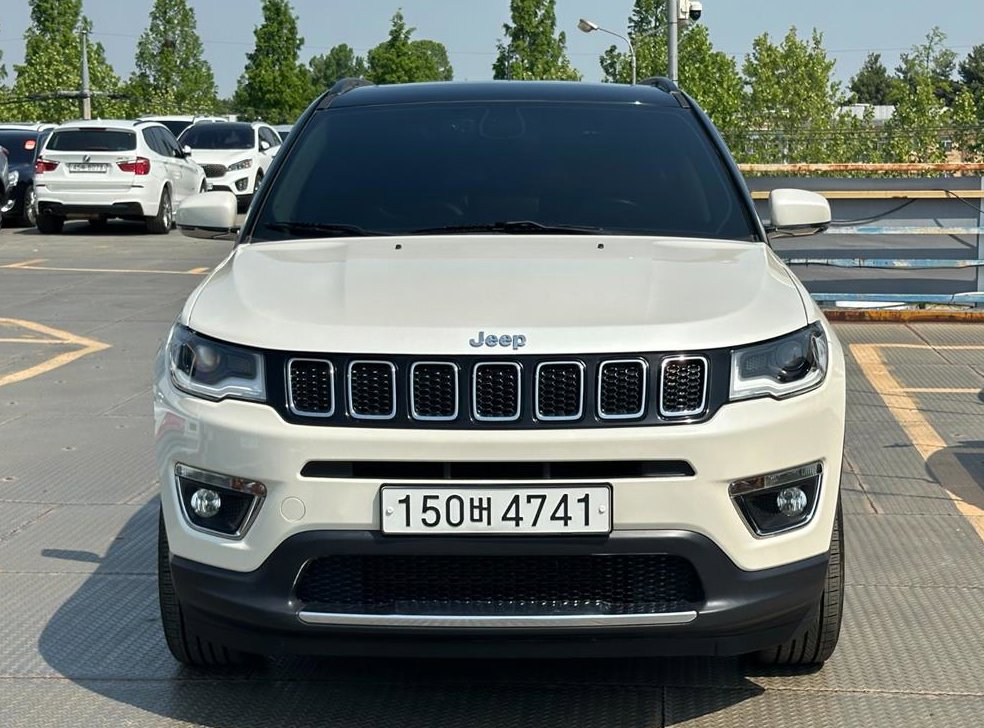 지프 컴패스 2.4 AWD 리미티드