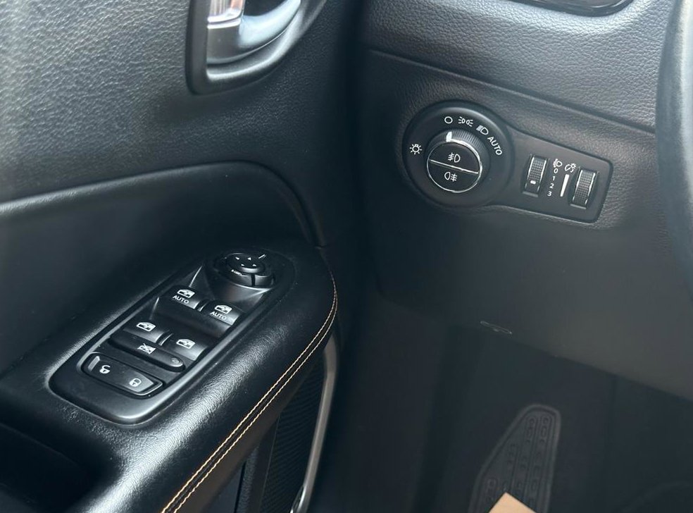 지프 컴패스 2.4 AWD 리미티드 사진 17