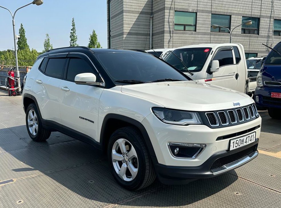 지프 컴패스 2.4 AWD 리미티드 사진 5