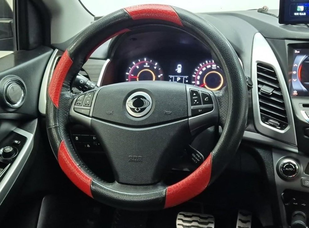 KG모빌리티(쌍용)  코란도 4WD 2.2 익스트림 사진 11