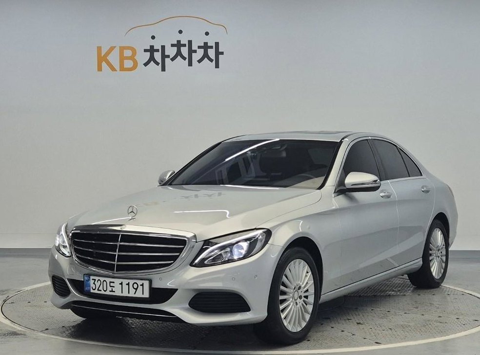 벤츠 C 클래스 C220 d 익스클루시브