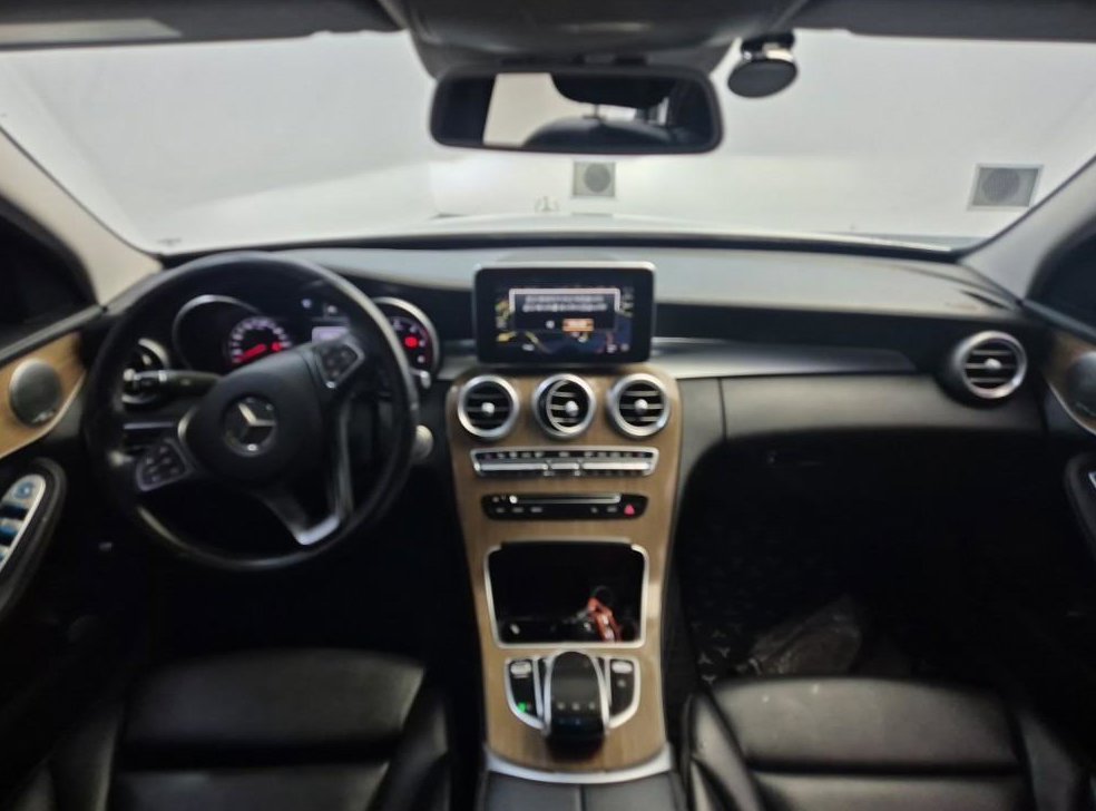 벤츠 C 클래스 C220 d 익스클루시브 사진 7