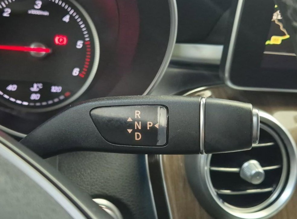 벤츠 C 클래스 C220 d 익스클루시브 사진 8