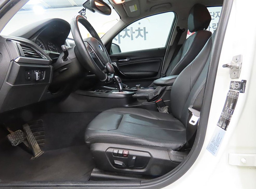 BMW 1시리즈 118d 어반 팩 1 사진 5