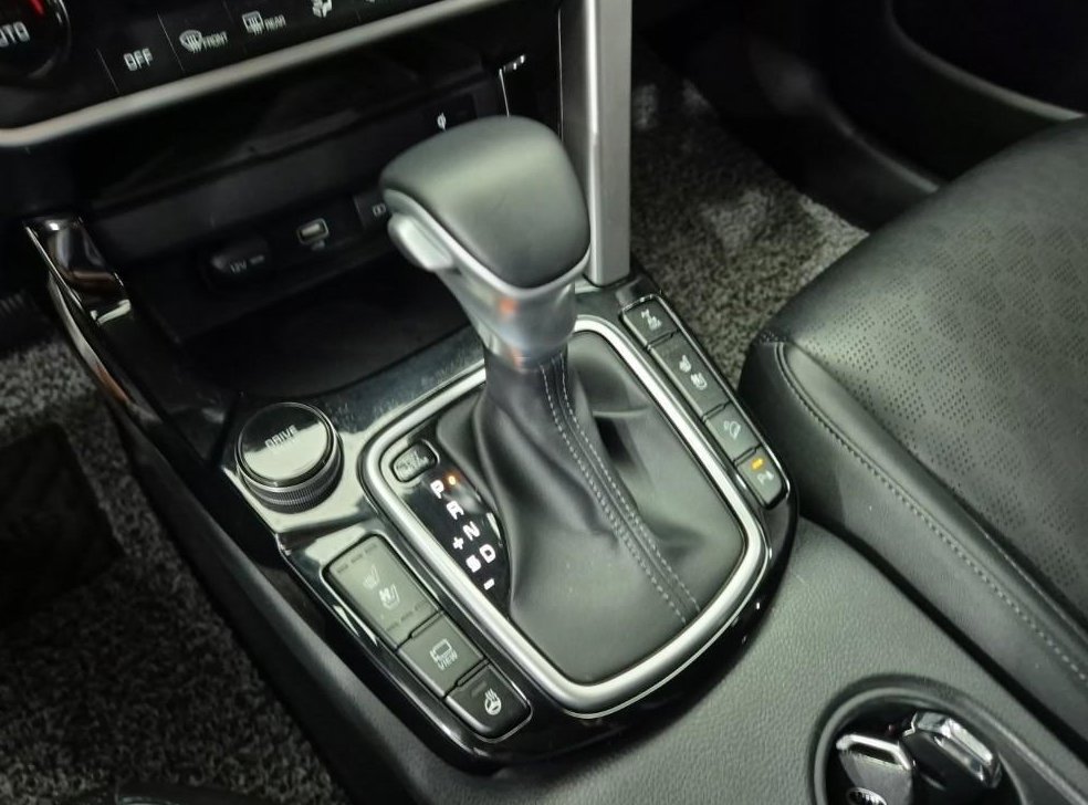 기아 셀토스 가솔린 1.6 터보 4WD 사진 12