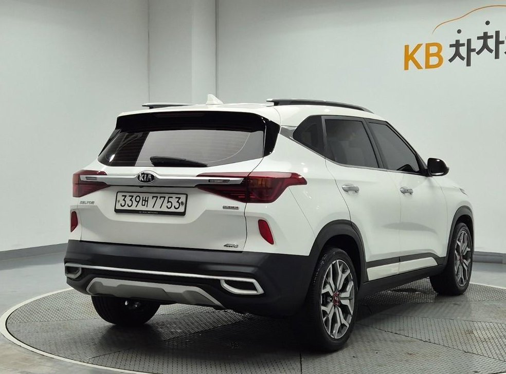 기아 셀토스 가솔린 1.6 터보 4WD 사진 2
