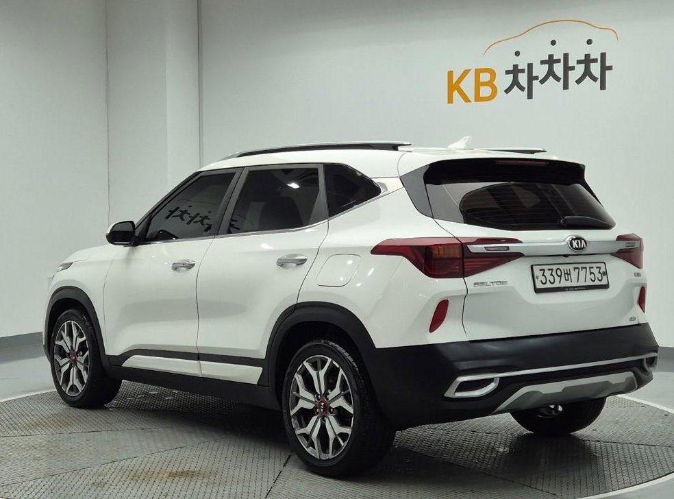 기아 셀토스 가솔린 1.6 터보 4WD 사진 4