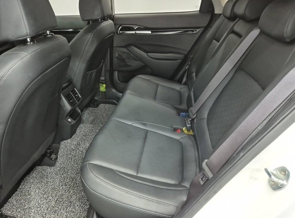 기아 셀토스 가솔린 1.6 터보 4WD 사진 9