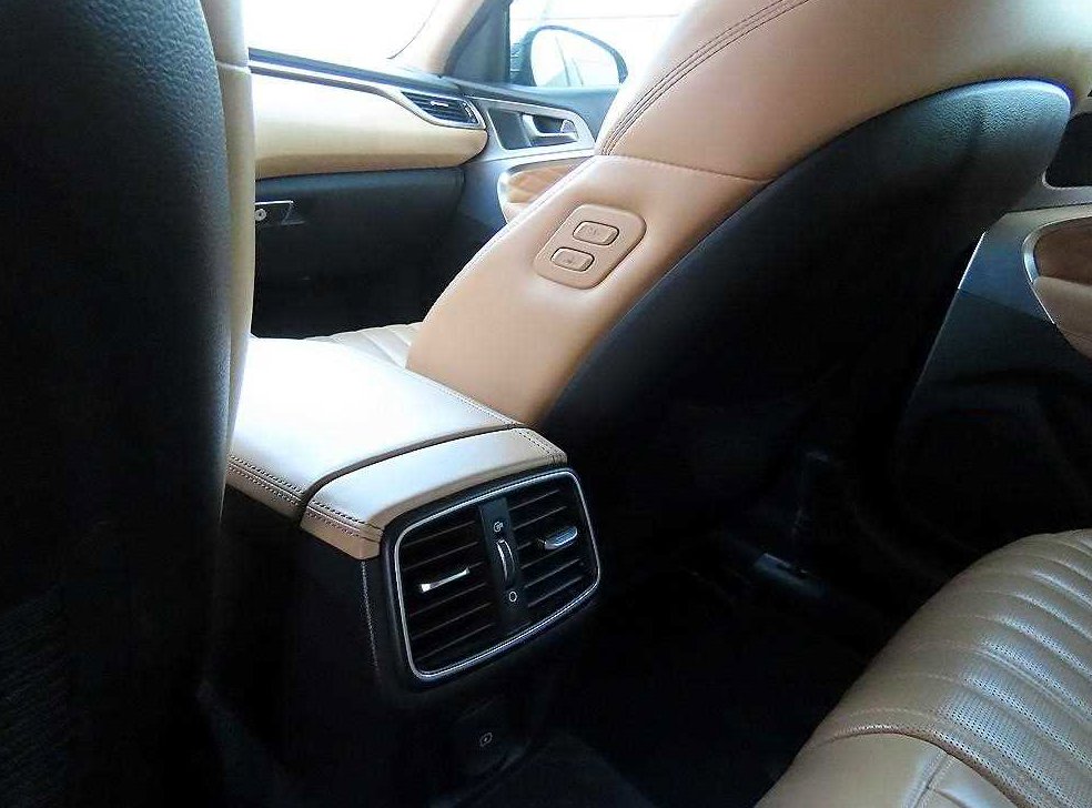 제네시스 G70 가솔린 2.0T 2WD 사진 16