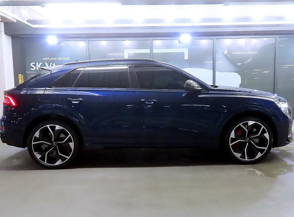 아우디 RSQ8 4.0 TFSI 콰트로 사진 3