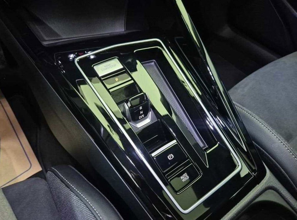 폭스바겐 골프 2.0 TDI 프레스티지 사진 8