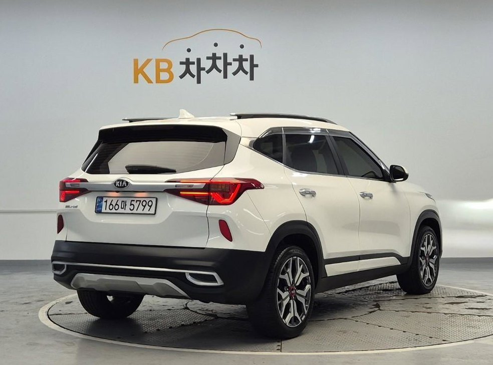 기아 셀토스 디젤 1.6 2WD 사진 3