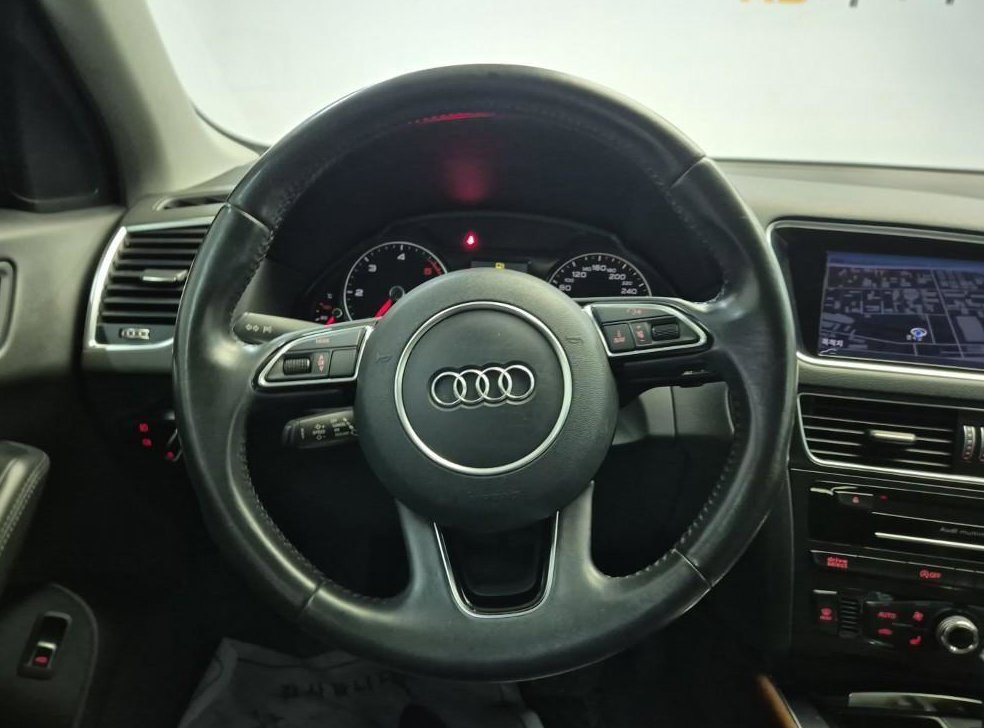 아우디 Q5 35 TDI 콰트로 다이나믹 사진 14