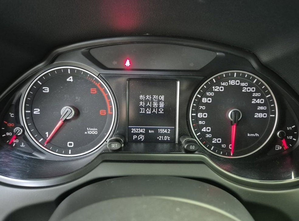 아우디 Q5 35 TDI 콰트로 다이나믹 사진 17