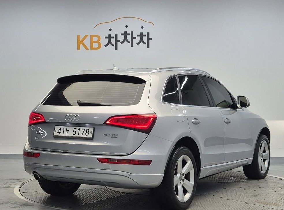 아우디 Q5 35 TDI 콰트로 다이나믹 사진 3