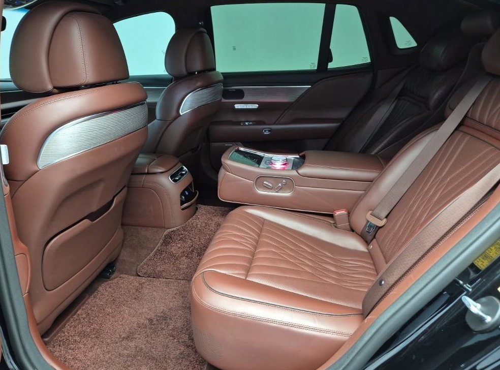 제네시스 G90 3.5T GDI AWD 사진 12