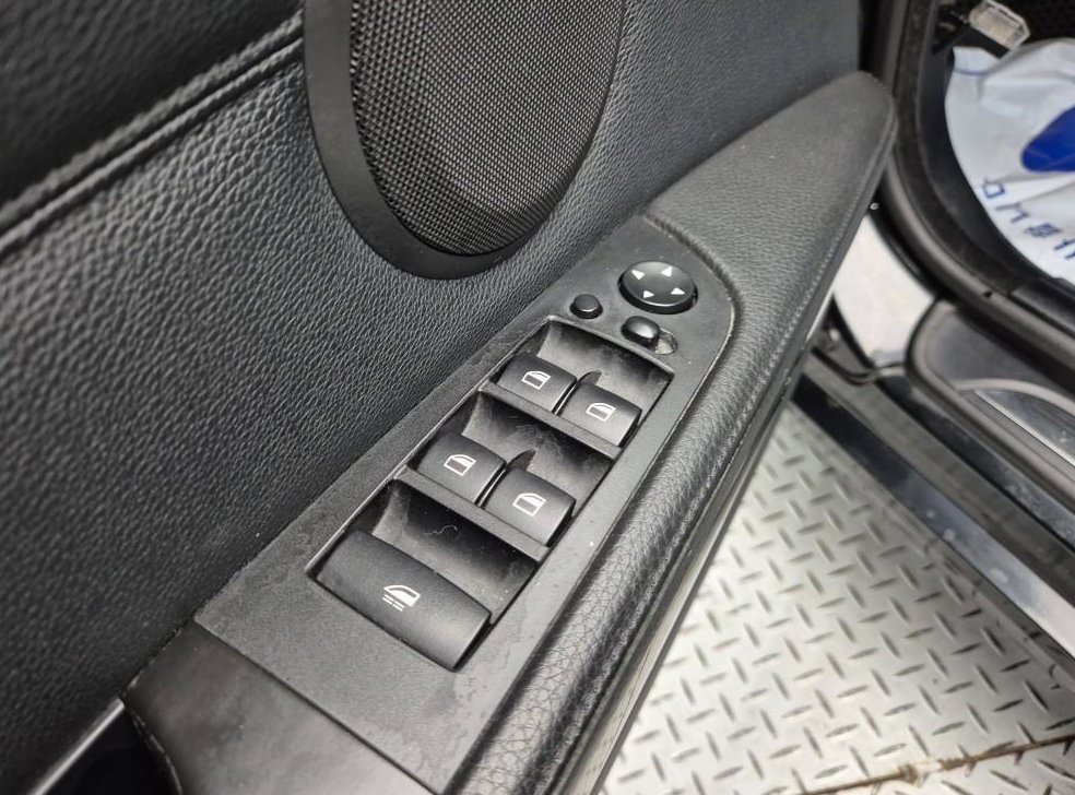 BMW 3시리즈 335i 컨버터블 사진 7