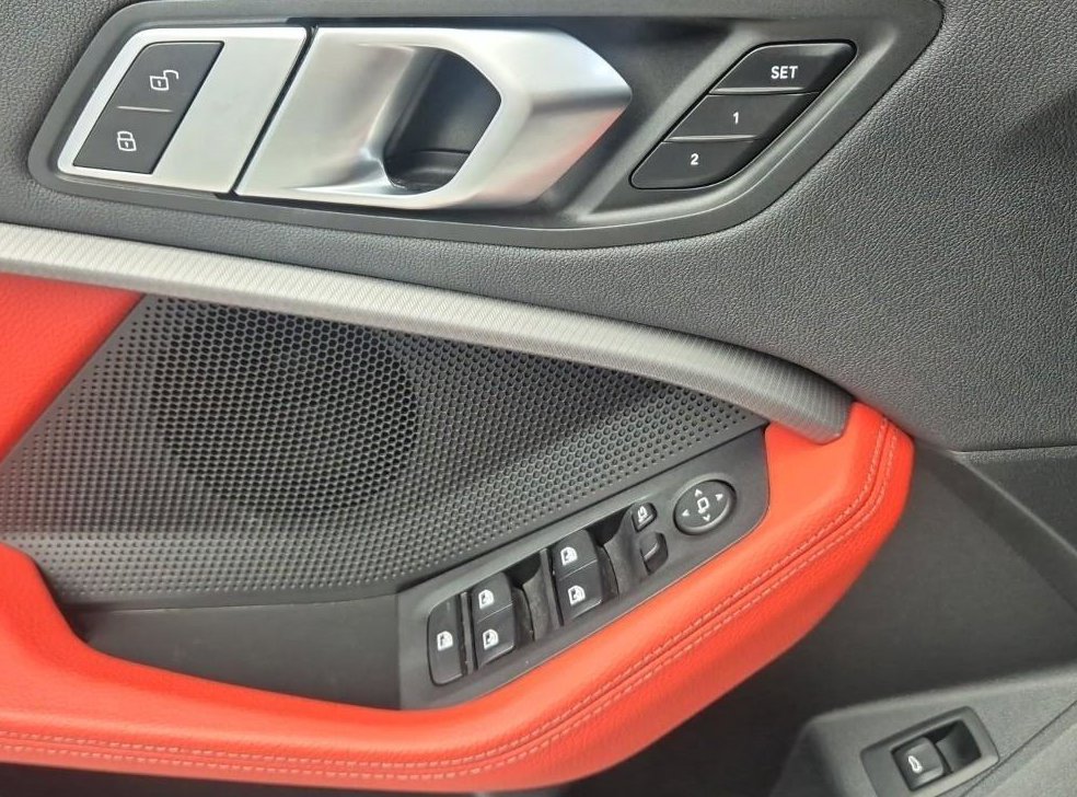 BMW 1시리즈 120i M 스포츠 사진 19