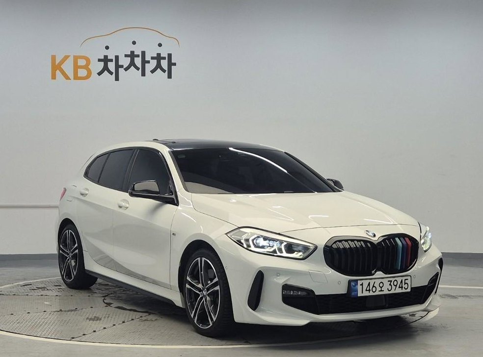 BMW 1시리즈 120i M 스포츠 사진 4