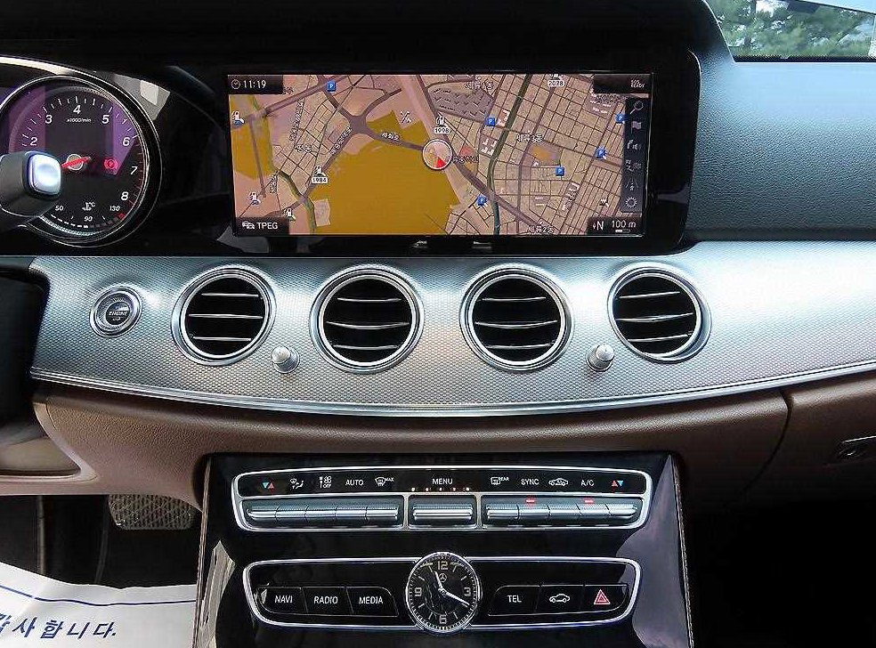 벤츠 E 클래스 E300 아방가르드 사진 14