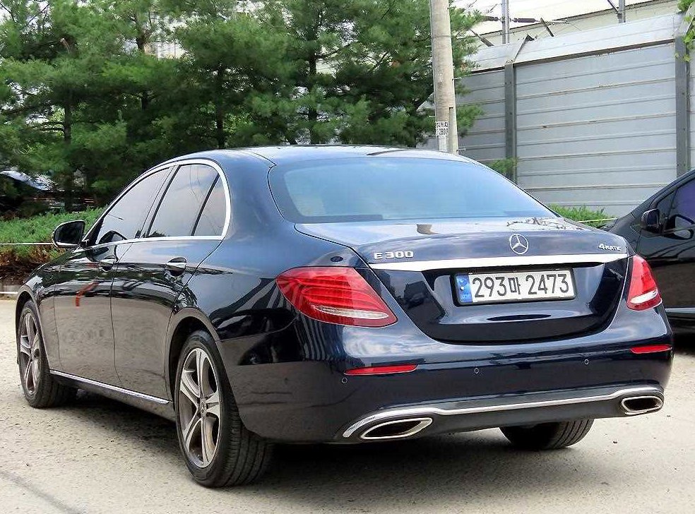벤츠 E 클래스 E300 아방가르드 사진 3