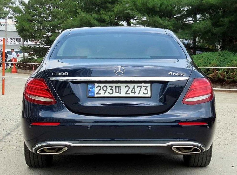 벤츠 E 클래스 E300 아방가르드 사진 4