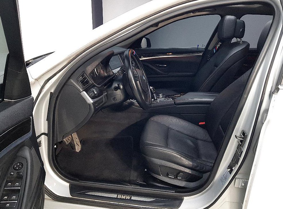 BMW 5시리즈 528i 사진 7