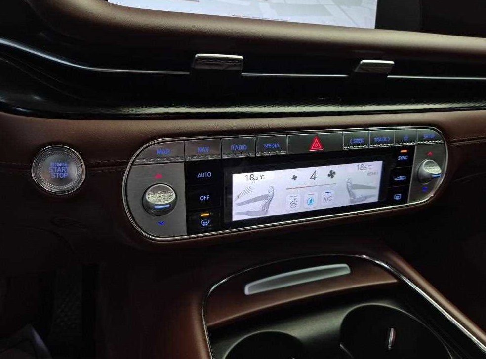 제네시스 G90 3.5T GDI AWD 사진 17