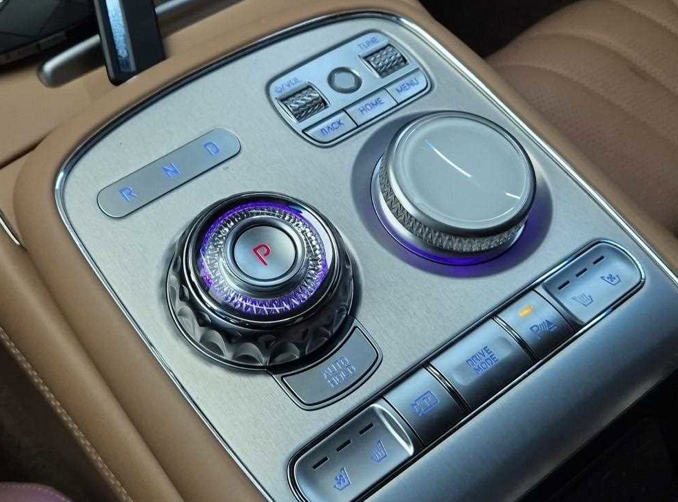 제네시스 G90 3.5T GDI AWD 사진 8