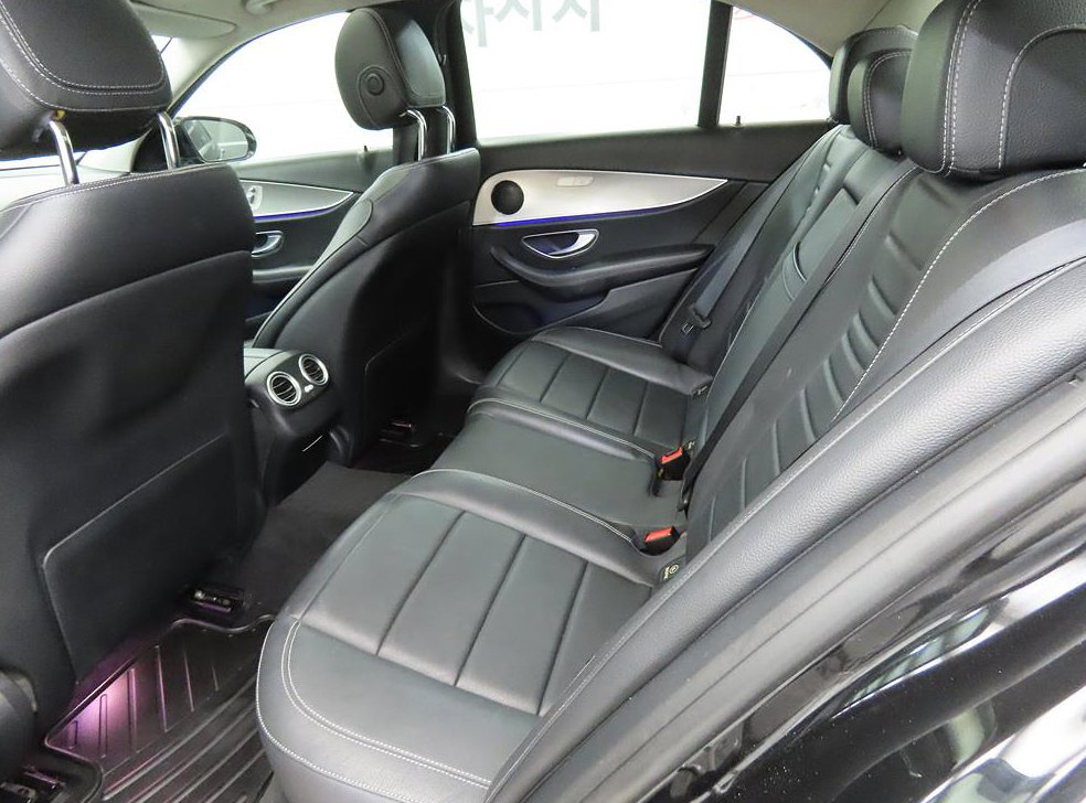 벤츠 E 클래스 E200 아방가르드 사진 6