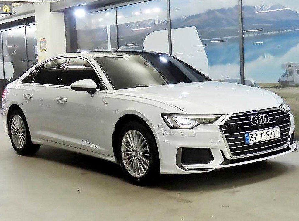 아우디 A6 45 TFSI 프리미엄