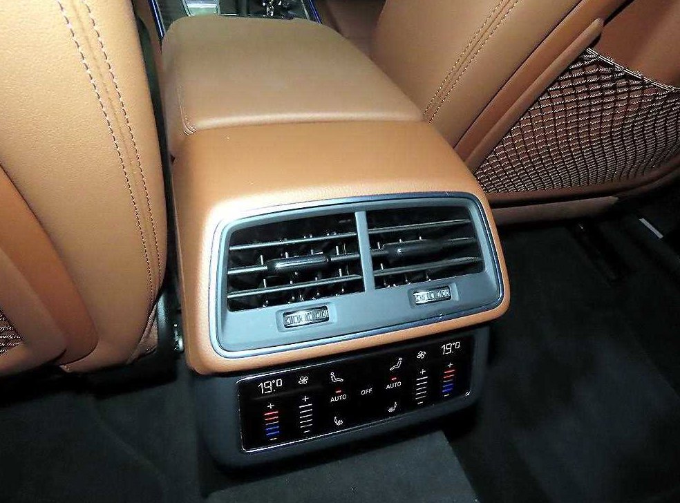 아우디 A6 45 TFSI 프리미엄 사진 16