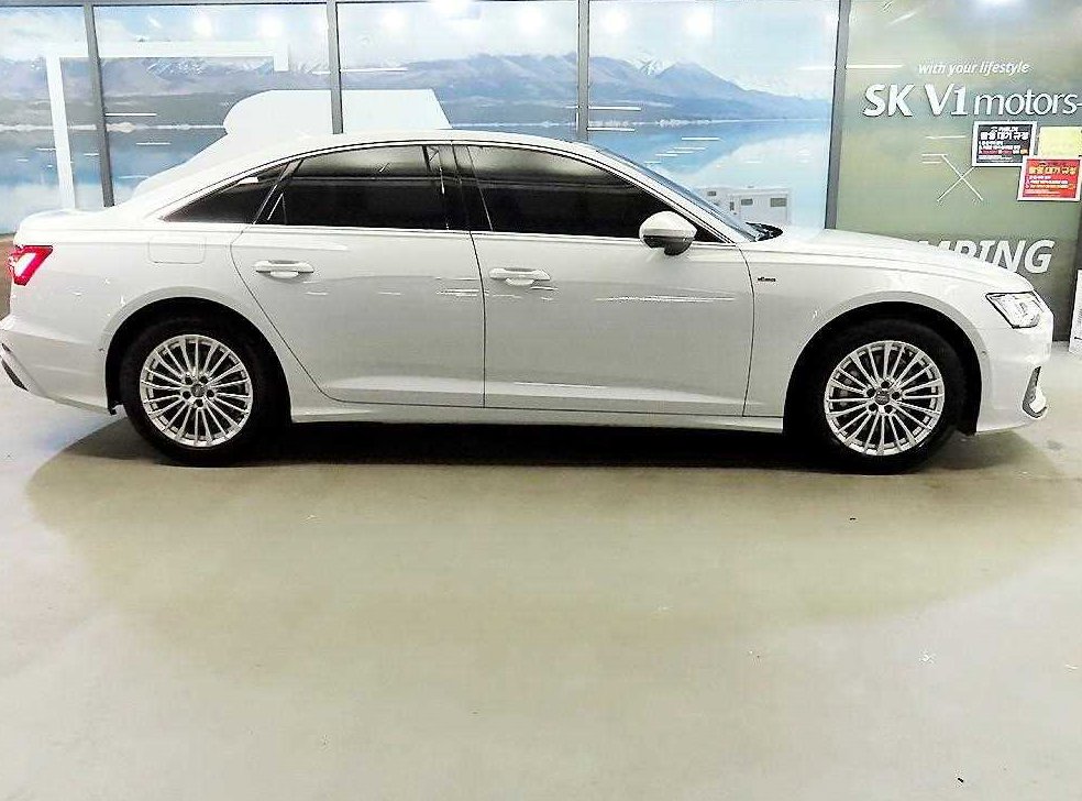 아우디 A6 45 TFSI 프리미엄 사진 3