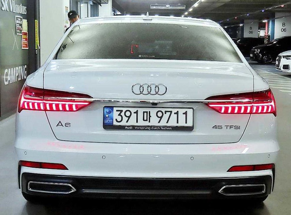 아우디 A6 45 TFSI 프리미엄 사진 5