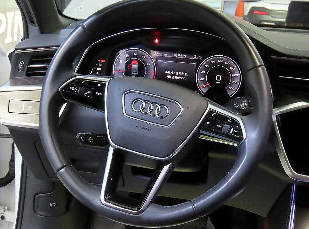 아우디 A6 45 TFSI 프리미엄 사진 8