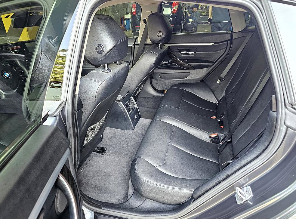 BMW 4시리즈 420d 그란쿠페 럭셔리 사진 9