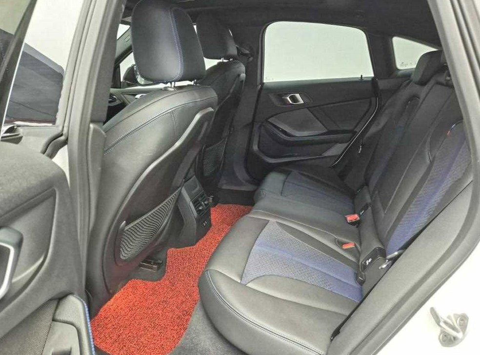 BMW 2시리즈 220i M 스포츠 사진 12