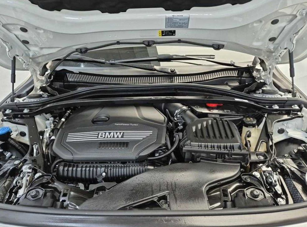 BMW 2시리즈 220i M 스포츠 사진 5